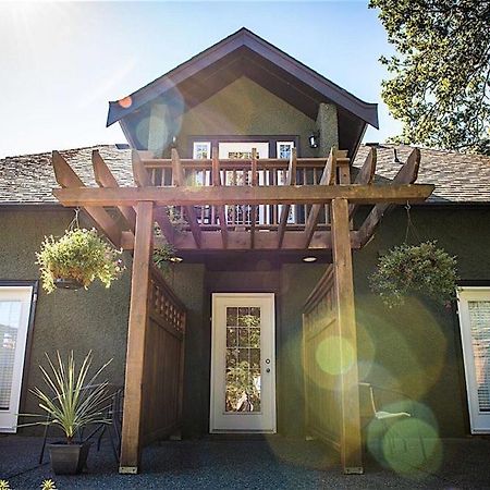 Guest Suites On Benvenuto Brentwood Bay Εξωτερικό φωτογραφία