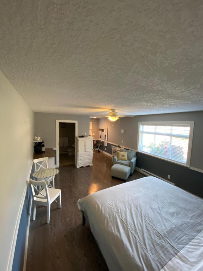 Guest Suites On Benvenuto Brentwood Bay Εξωτερικό φωτογραφία