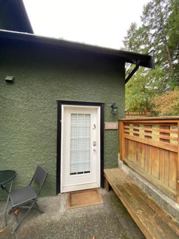 Guest Suites On Benvenuto Brentwood Bay Εξωτερικό φωτογραφία