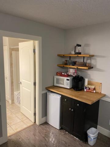 Guest Suites On Benvenuto Brentwood Bay Εξωτερικό φωτογραφία